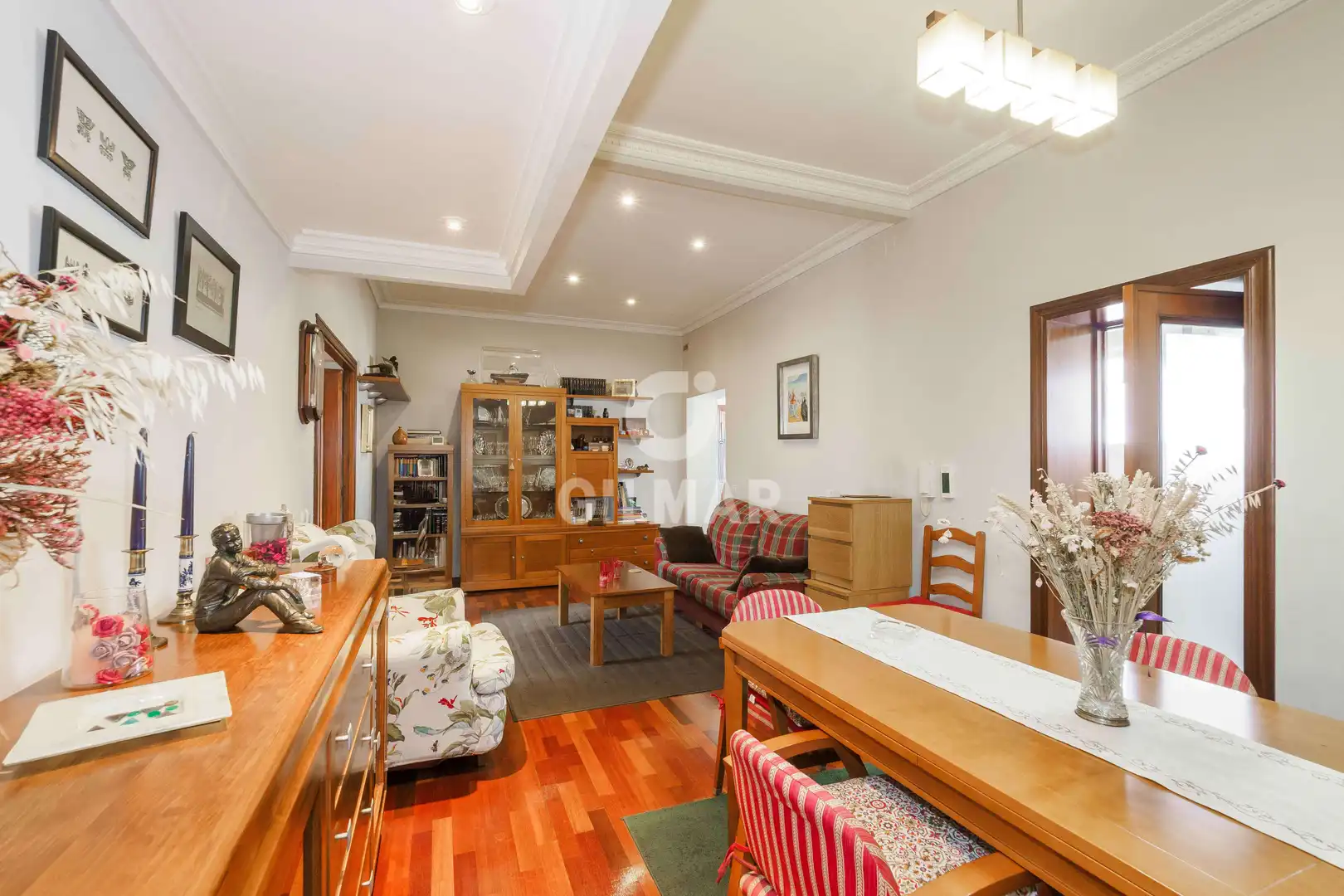 Living room of Flat for sale in Sevilla  with Heating