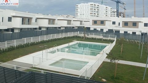 Bonito chalet Adosado en la urbanización privada ARES III en la zona de ENTRENUCLEOS !!!!, imatge 3