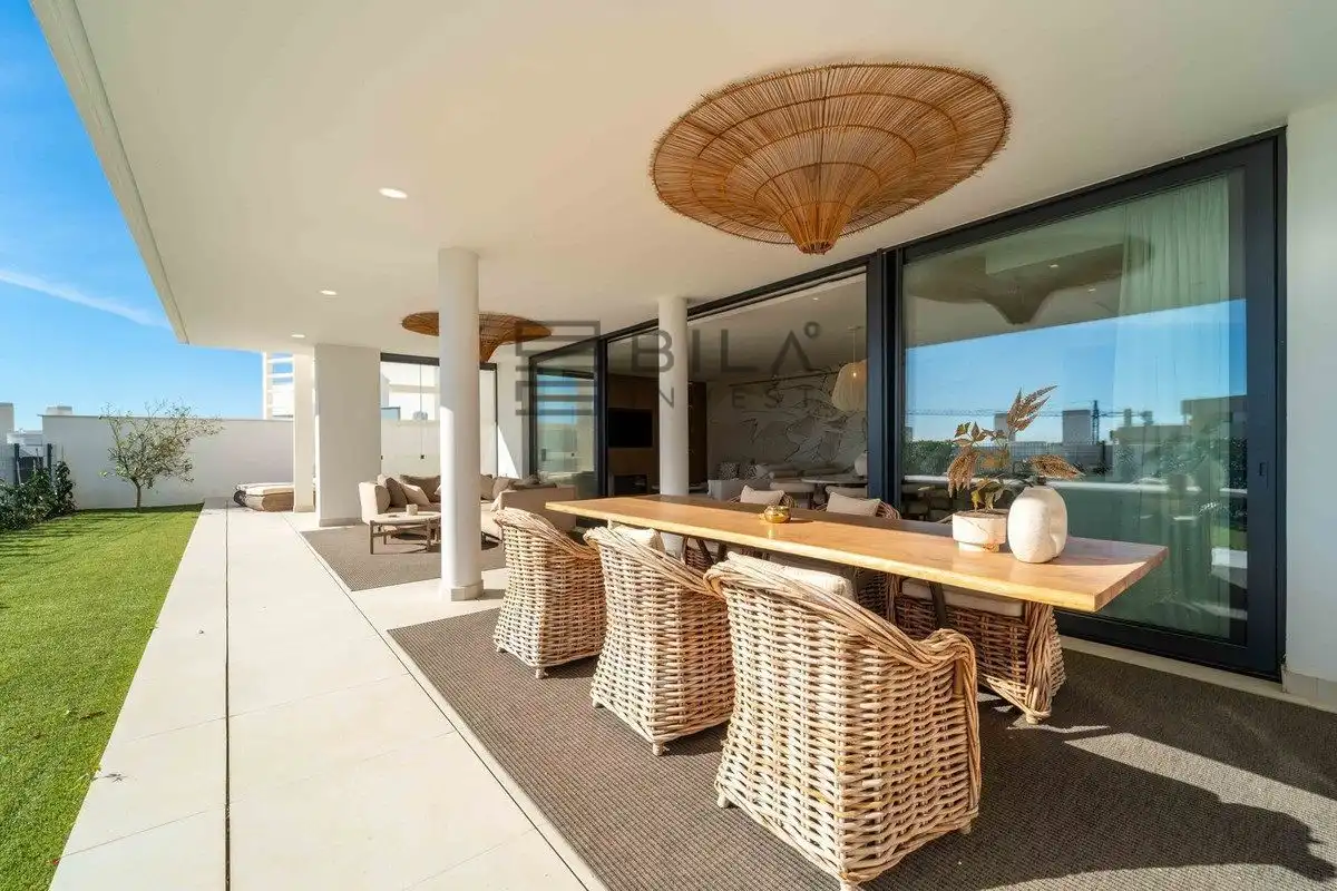Flat with pool for sale in 8 de Marzo, imagen 2