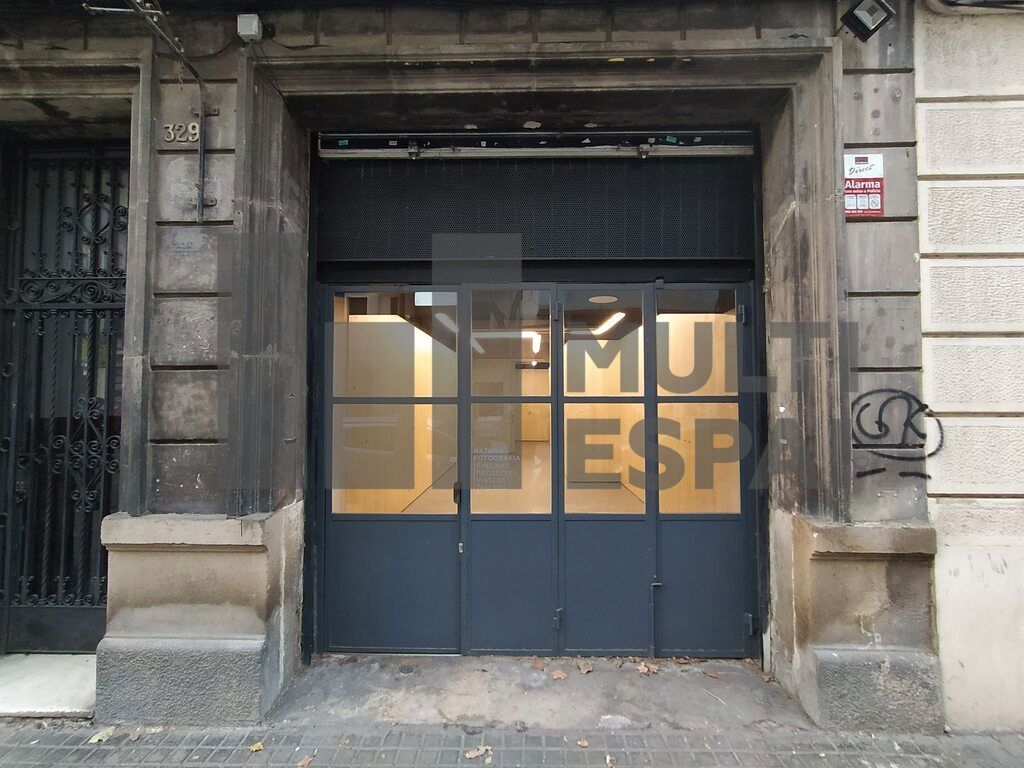 Exterior view of Premises to rent in  Barcelona Capital  with Air Conditioner