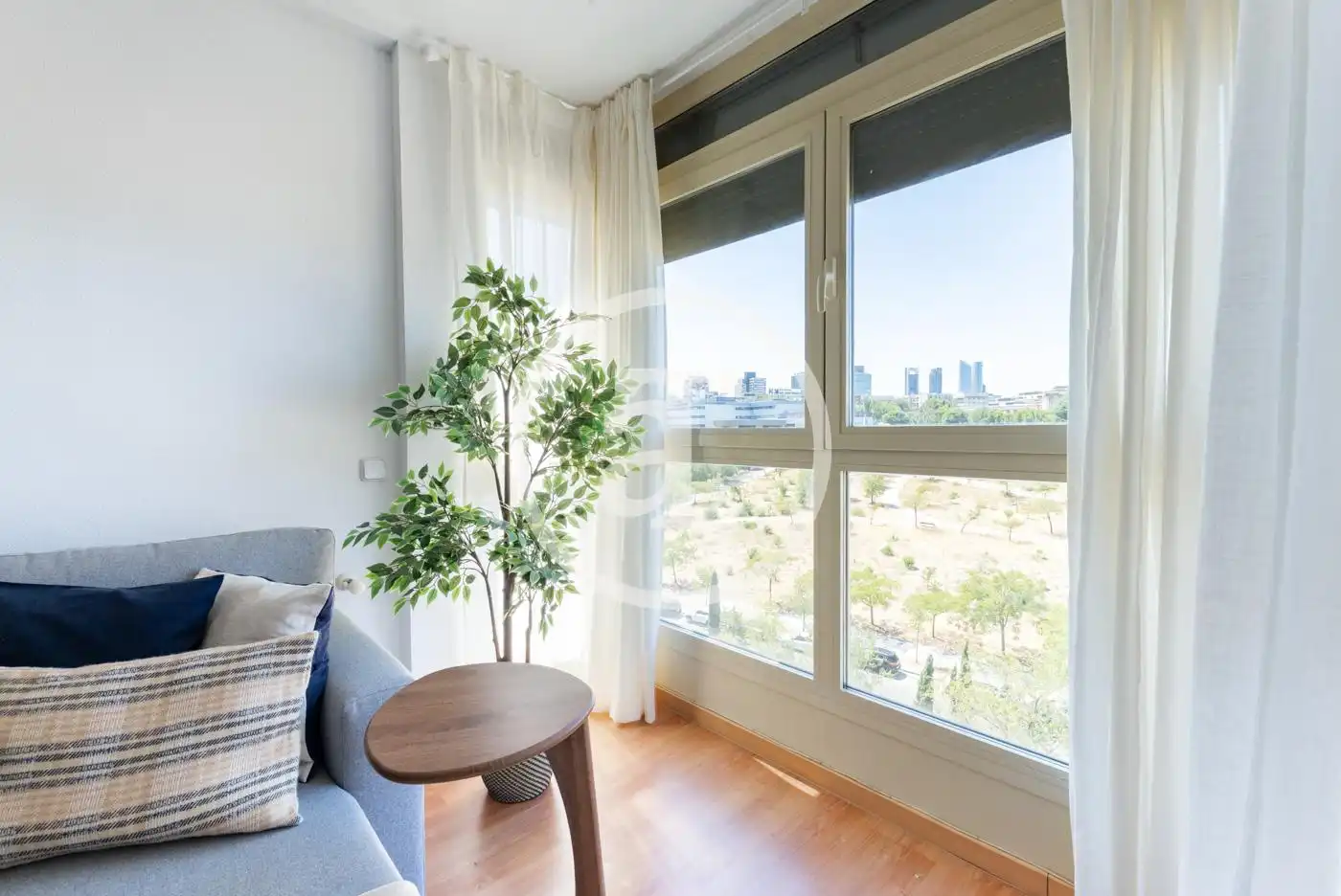 Habitación de Piso de alquiler en Madrid con Aire acondicionado, Calefacción y Amueblado
