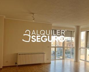 Living room of Flat to rent in Tordesillas  with Heating and Storage room