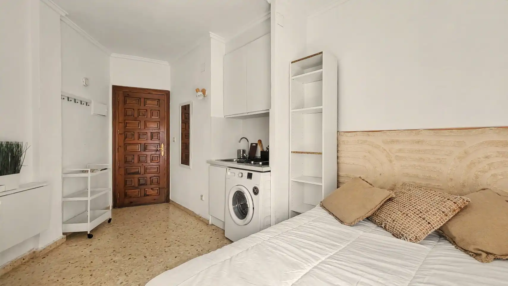 Habitación de Estudio en venta en Dénia con Aire acondicionado, Calefacción y Jardín privado