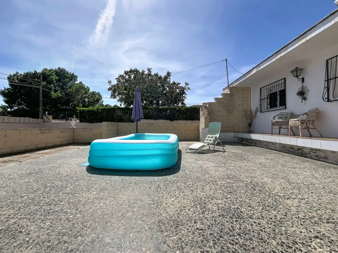 Piscina de Casa o xalet en venda en Benidorm amb Aire condicionat, Calefacció i Jardí privat