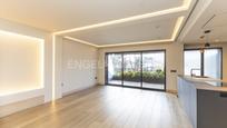 Living room of Apartment for sale in Alcobendas  with Air Conditioner, Heating and Terrace