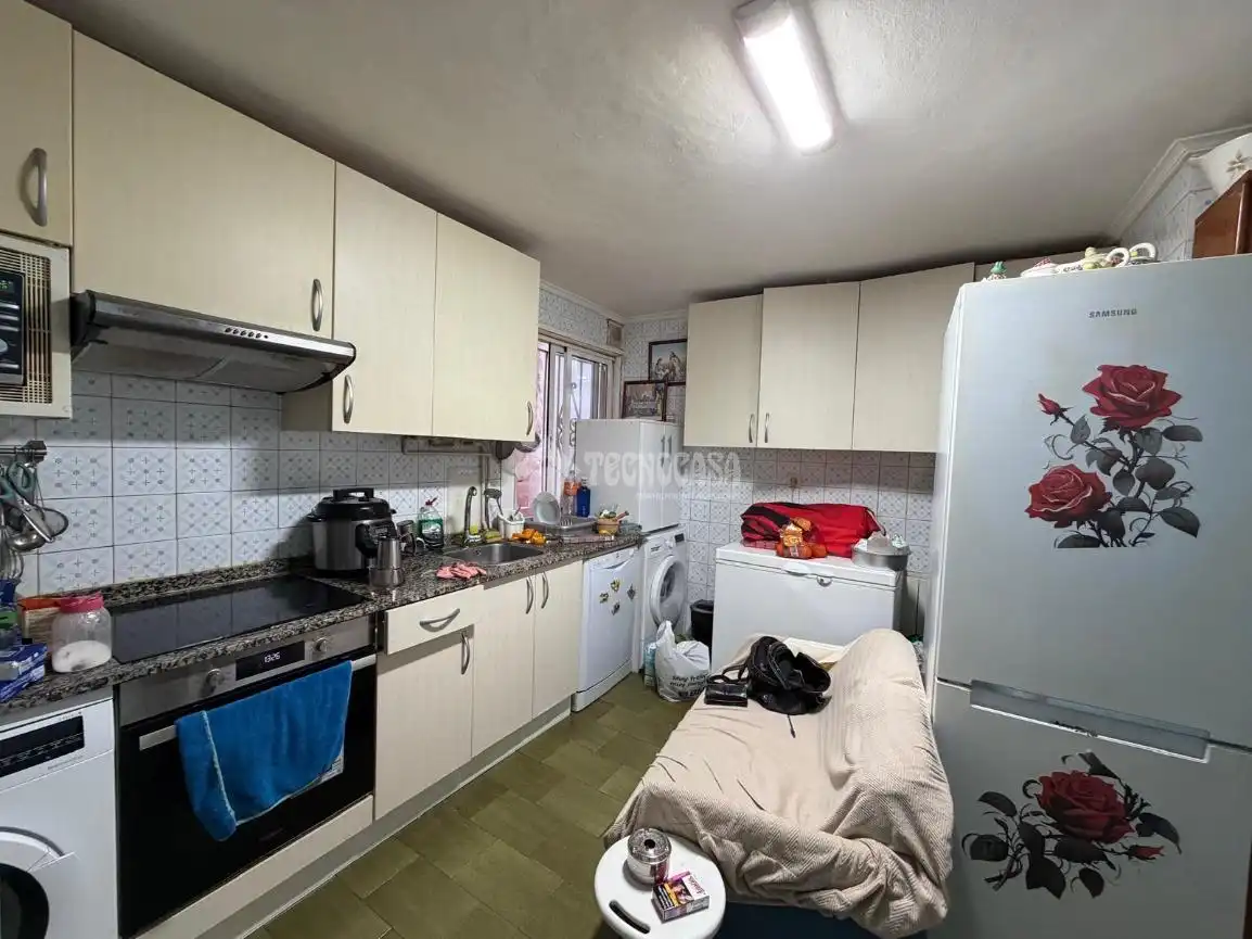 Cocina de Piso en venta en Castro-Urdiales con Amueblado y Balcón