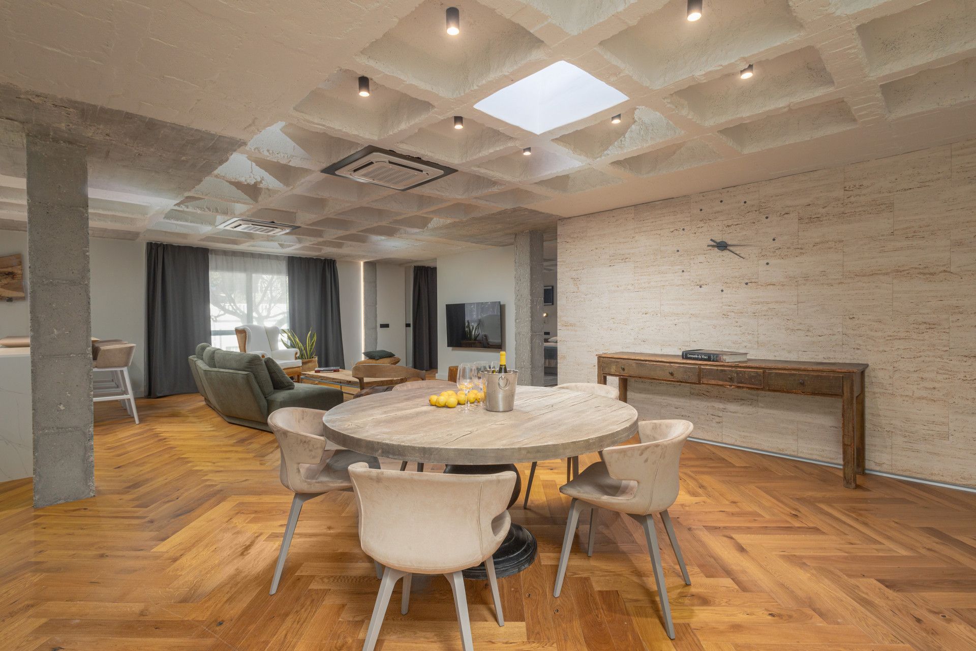 Dining room of Apartment to rent in Marbella  with Air Conditioner, Internet and Alarm