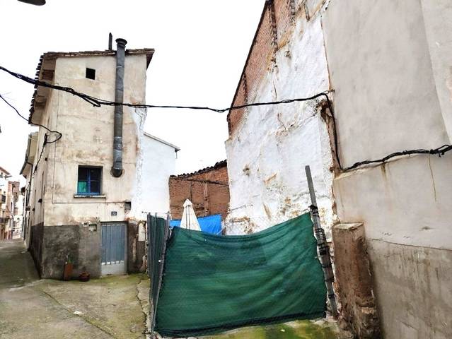 Terreno residencial en Venta en Hospital  en Albelda de Iregua