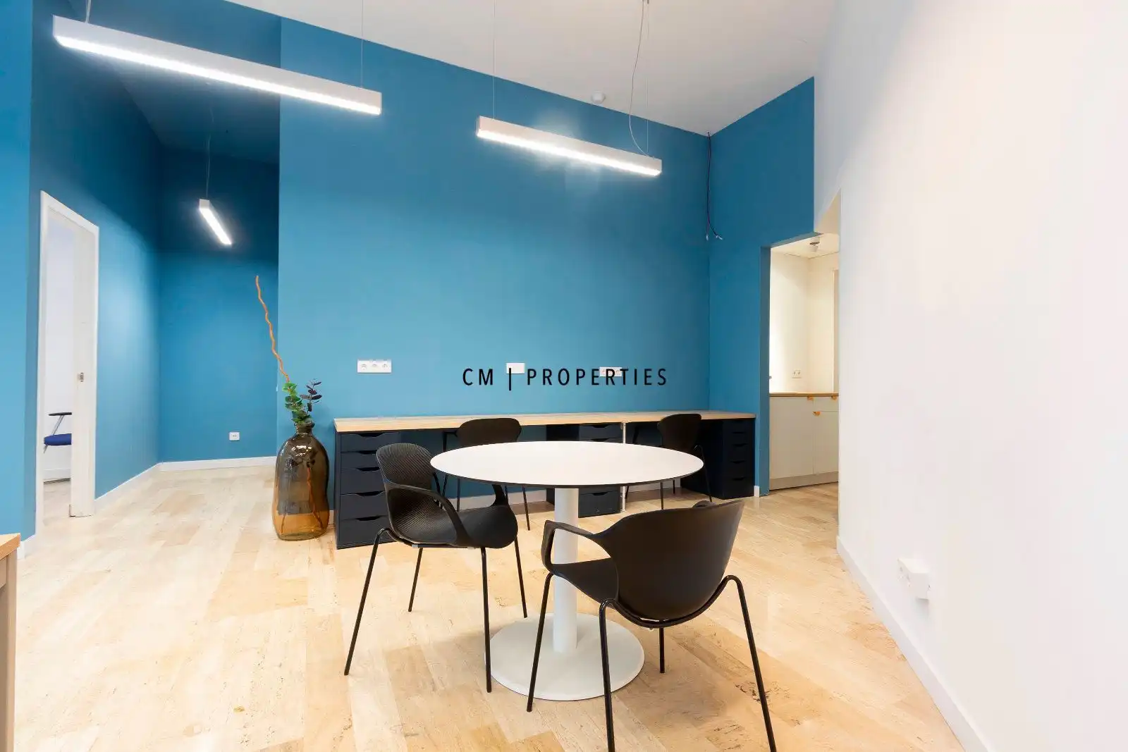 Büro zur Miete in Campos Crespo 16, Safranar