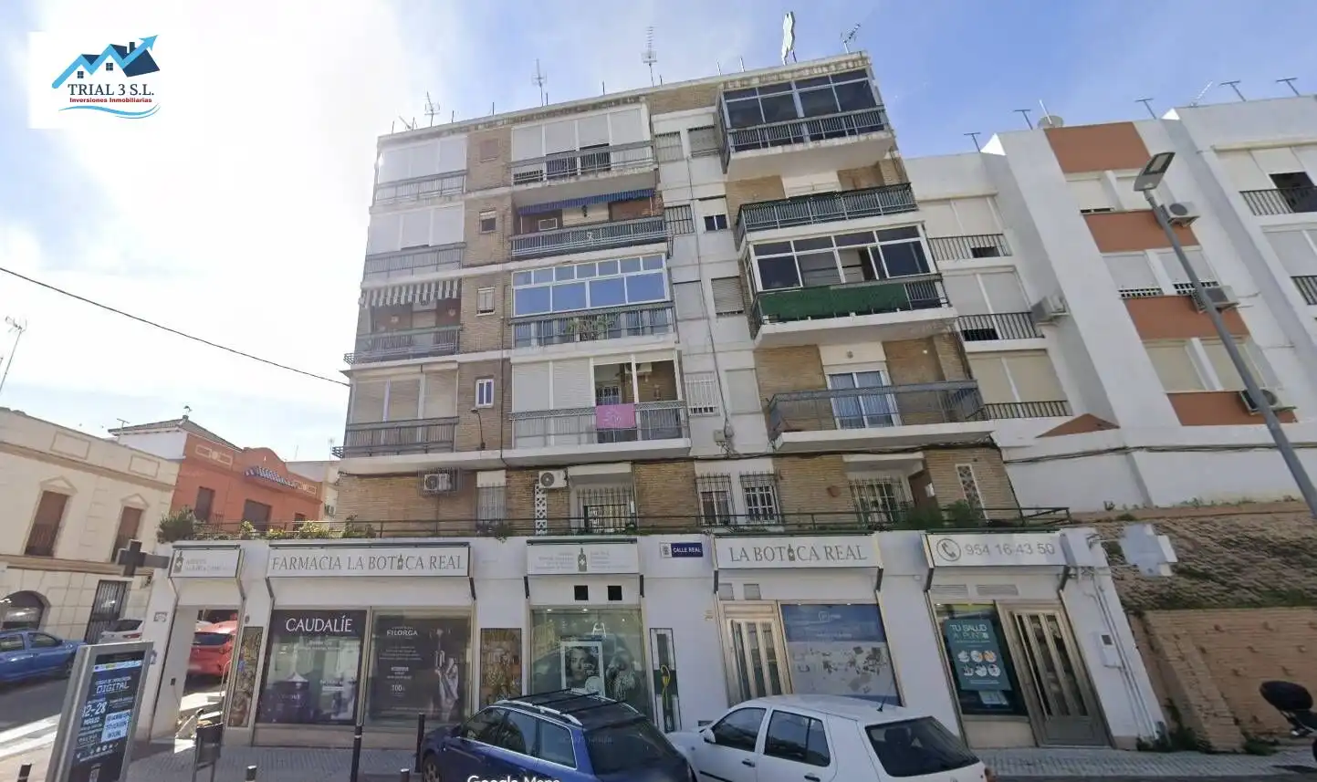 Vista exterior de Piso en venta en Castilleja de la Cuesta
