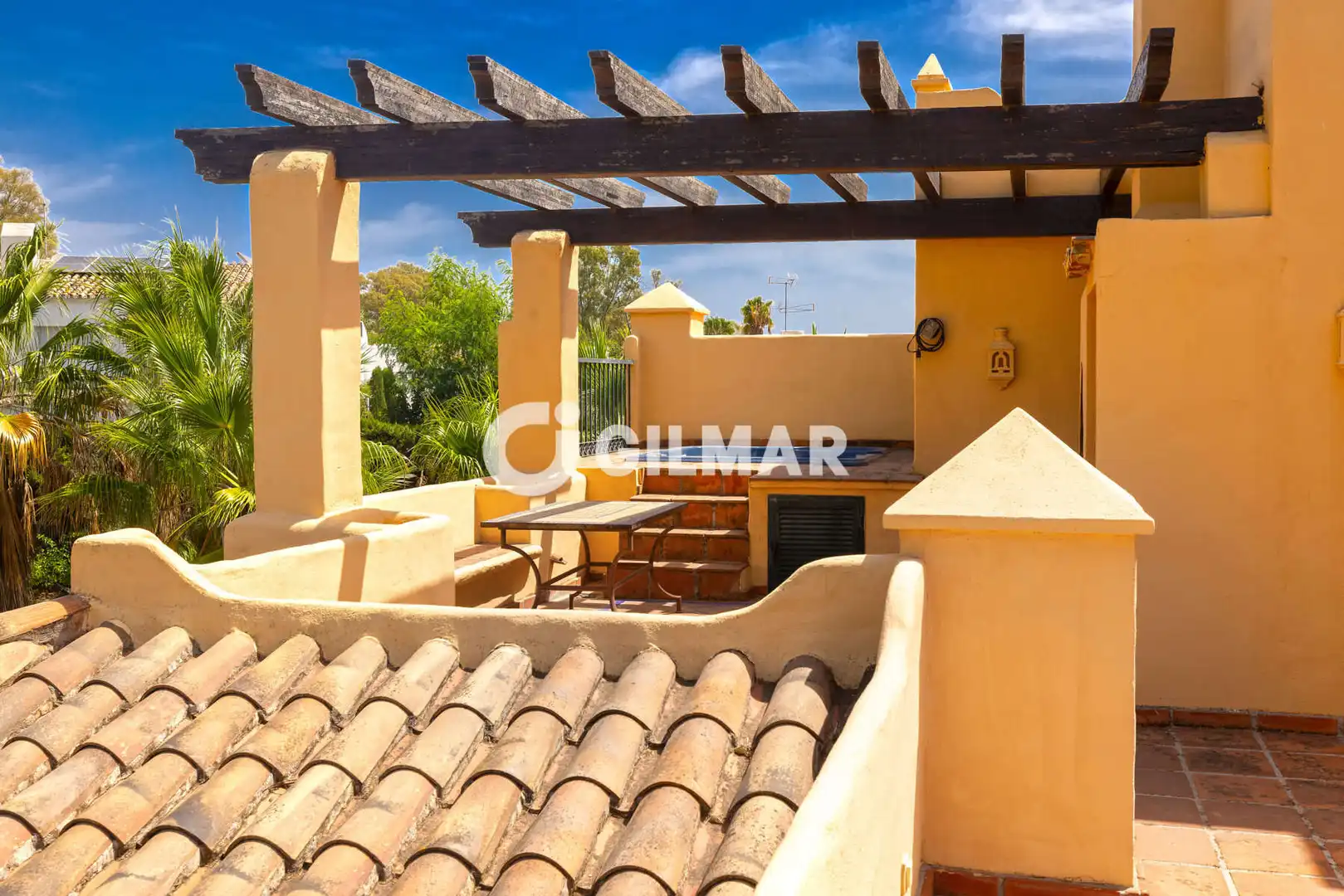 Terrassa de Dúplex en venda en Estepona amb Calefacció, Jardí privat i Traster