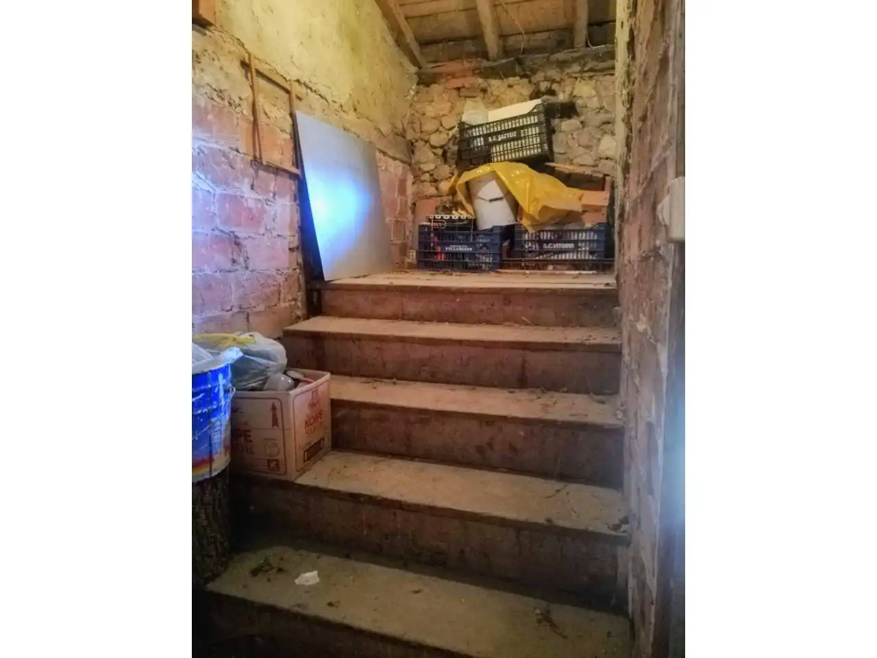 Wohnung zum Verkauf in Merindad de Cuesta-Urria mit Heizung, Abstellraum und Möbliert