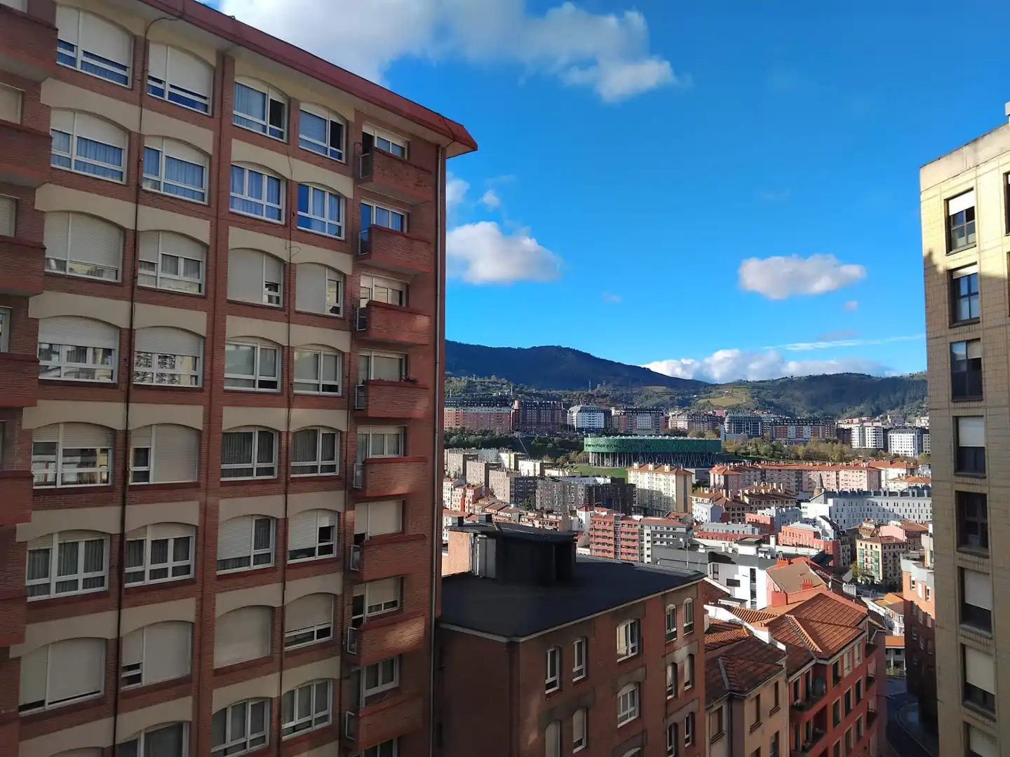 Exterior view of Flat for sale in Ibaiondo