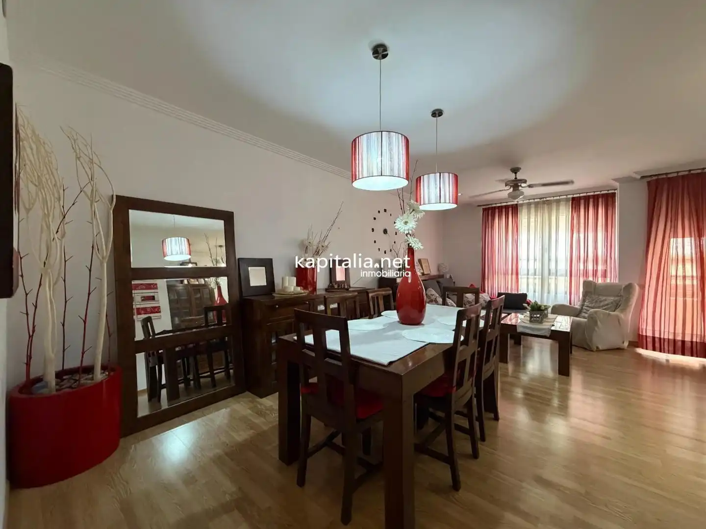 Piso con terraza en venta en Sant Josep - Zona Hospital, imagen 5