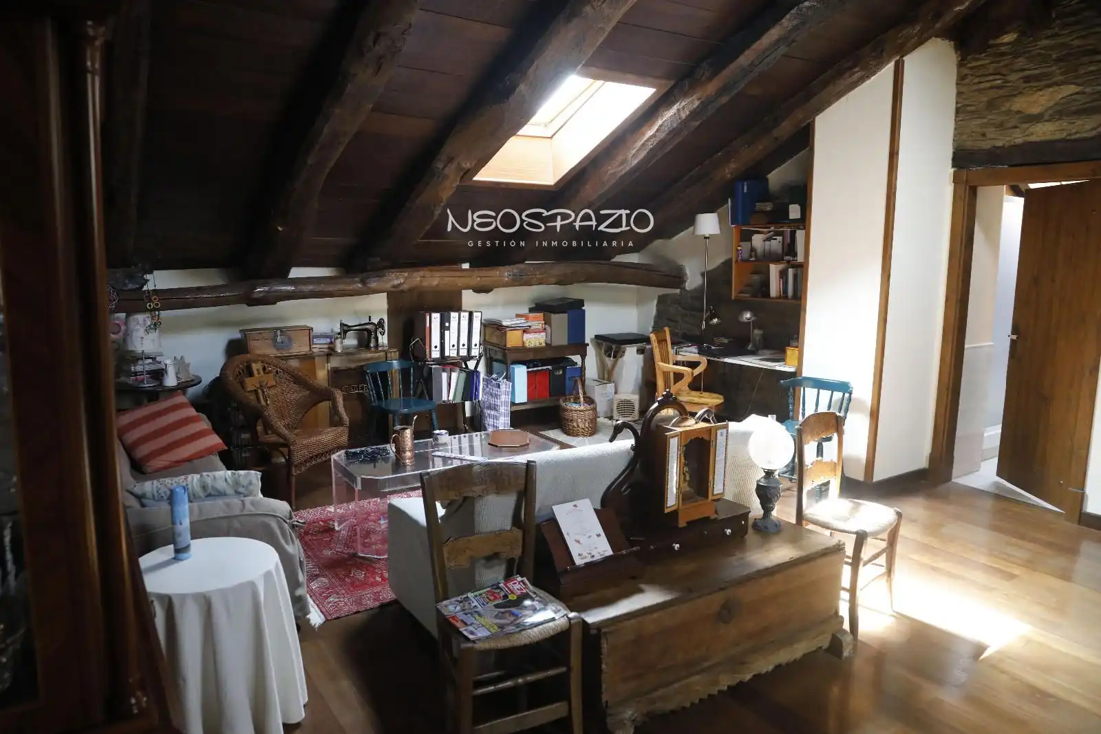 Sala de estar de Casa o chalet en venta en Castroverde con Calefacción y Amueblado