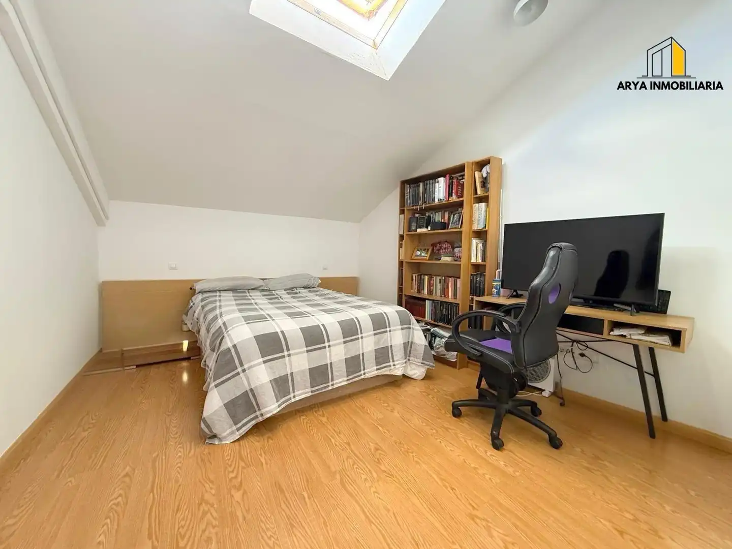 Bedroom of Duplexes for sale in Loeches  with Air Conditioner