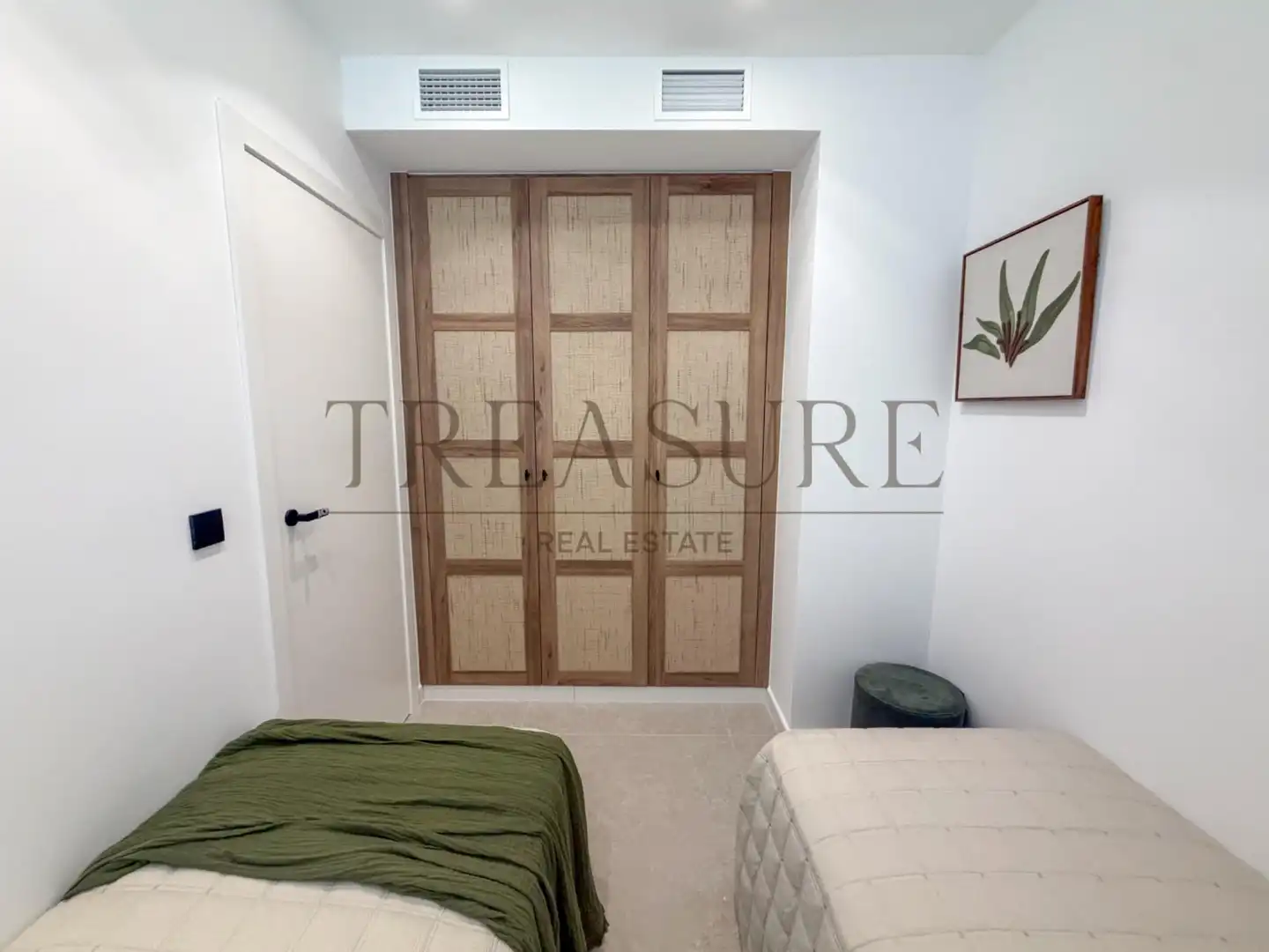 Dormitori de Planta baixa en venda en Pilar de la Horadada amb Aire condicionat, Jardí privat i Terrassa