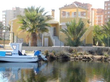 Xalet amb piscina en venda a Veneziola