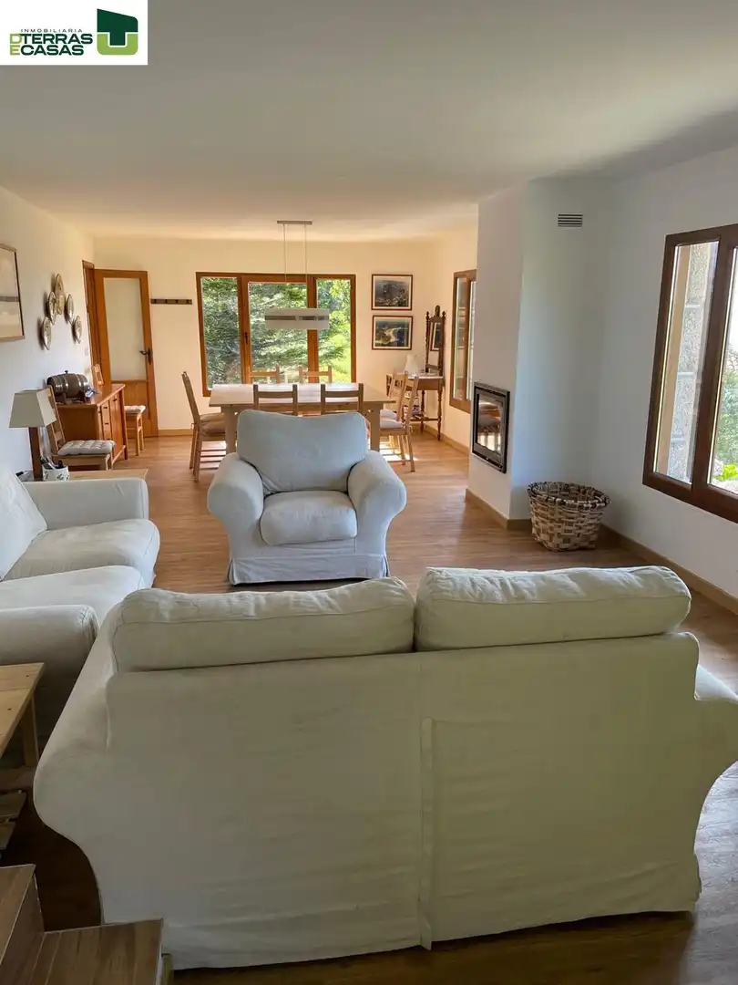 Sala de estar de Casa o chalet en venta en Cangas  con Calefacción y Terraza