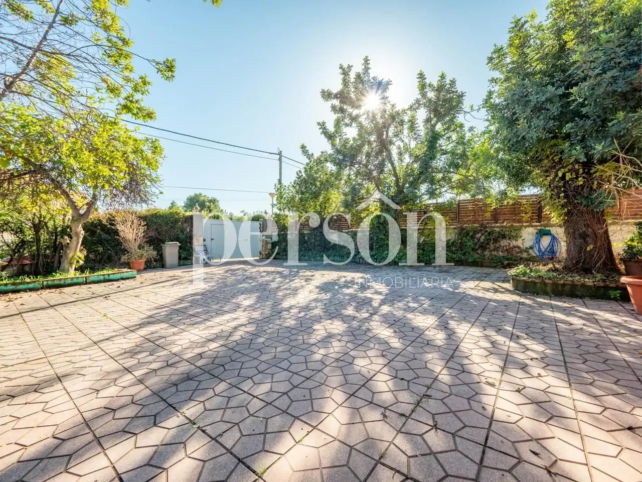 Vista exterior de Casa o chalet en venta en Chiva con Jardín privado, Terraza y Piscina