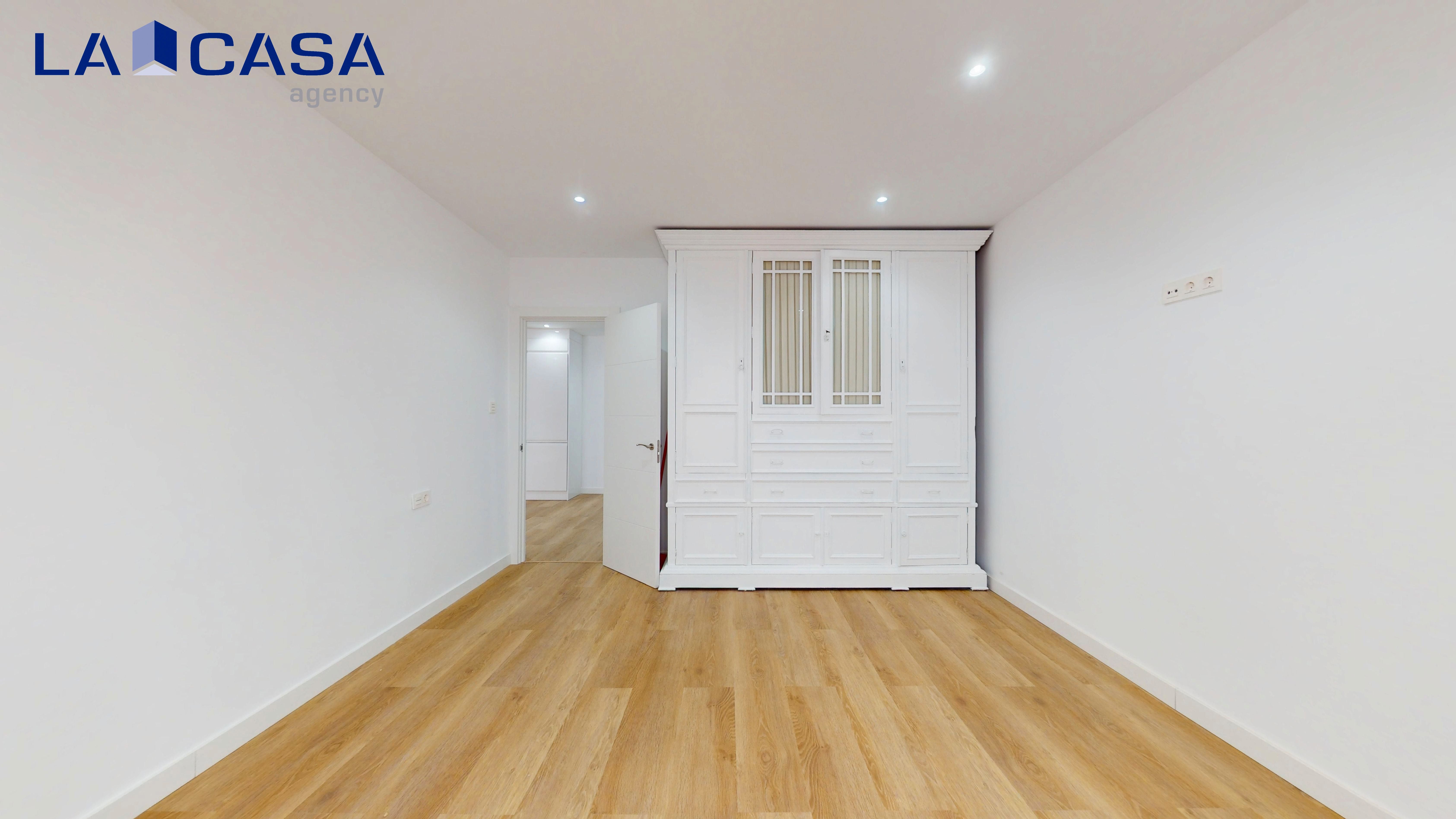 Flat for sale in Bilbao   with Balcony