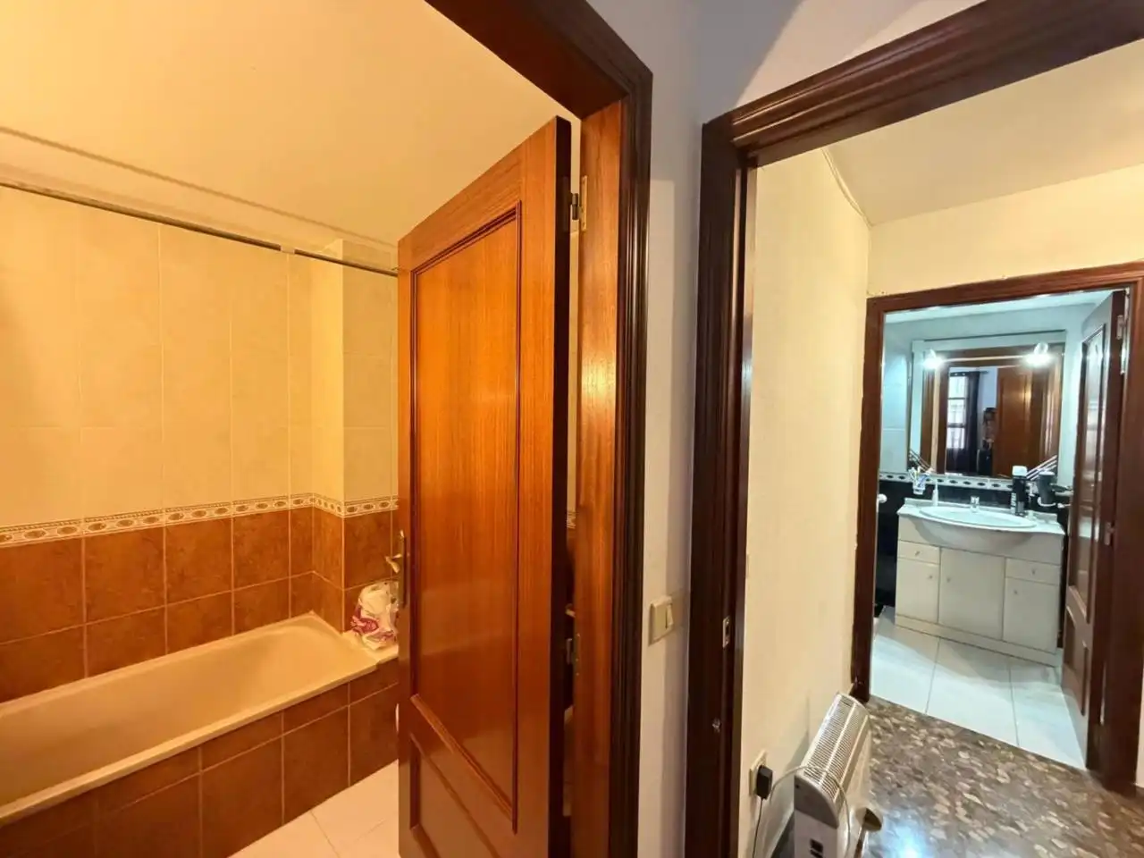 Flat with terrace for sale in Calle Serves de Jesús, imagen 14