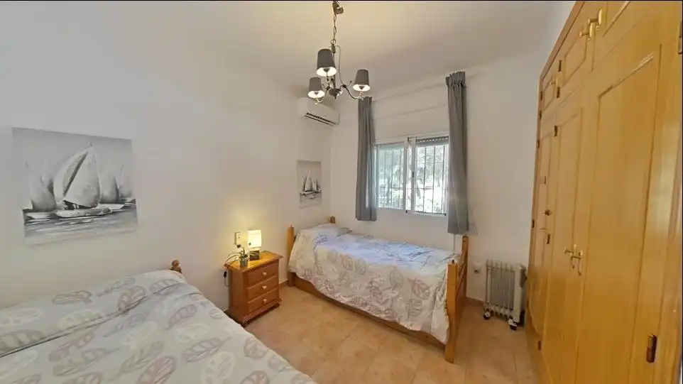Schlafzimmer von Country house zum Verkauf in Isla Cristina mit Klimaanlage, Heizung und Privatgarten