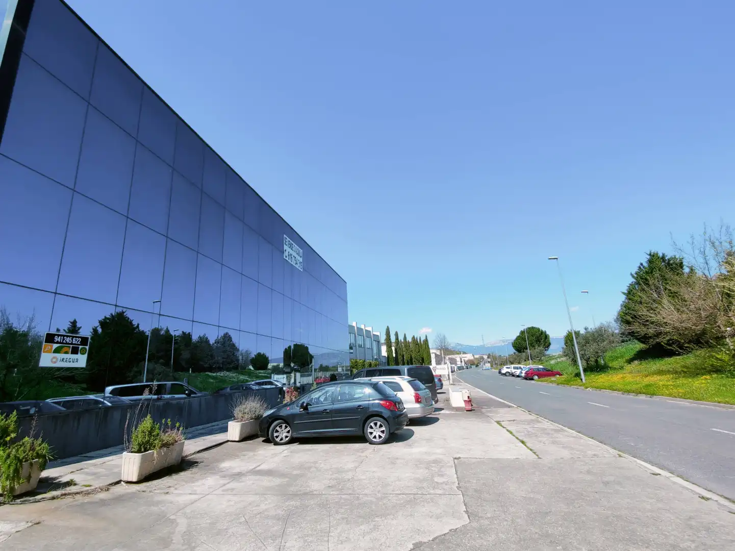 Vista exterior de Nave industrial en venta en Laguardia