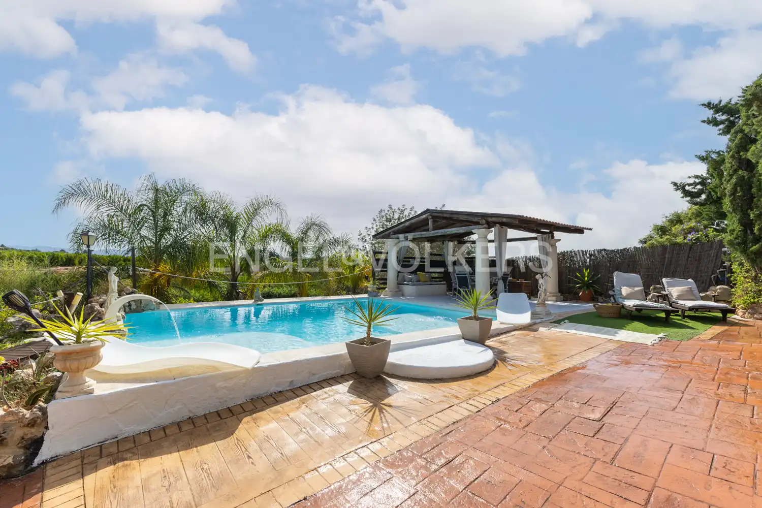 Piscina de Casa o chalet en venta en Pedralba con Aire acondicionado, Calefacción y Jardín privado