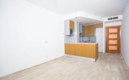 Kitchen of Flat for sale in Tortosa  with Air Conditioner, Terrace and Balcony