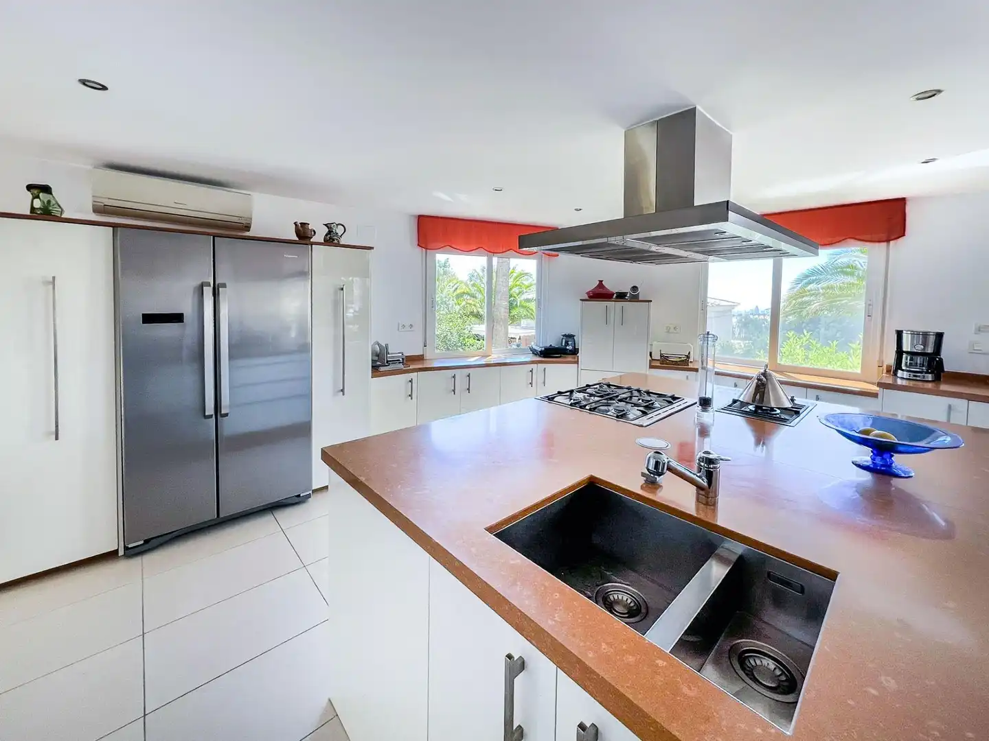 Cocina de Casa o chalet en venta en La Nucia con Aire acondicionado, Jardín privado y Piscina