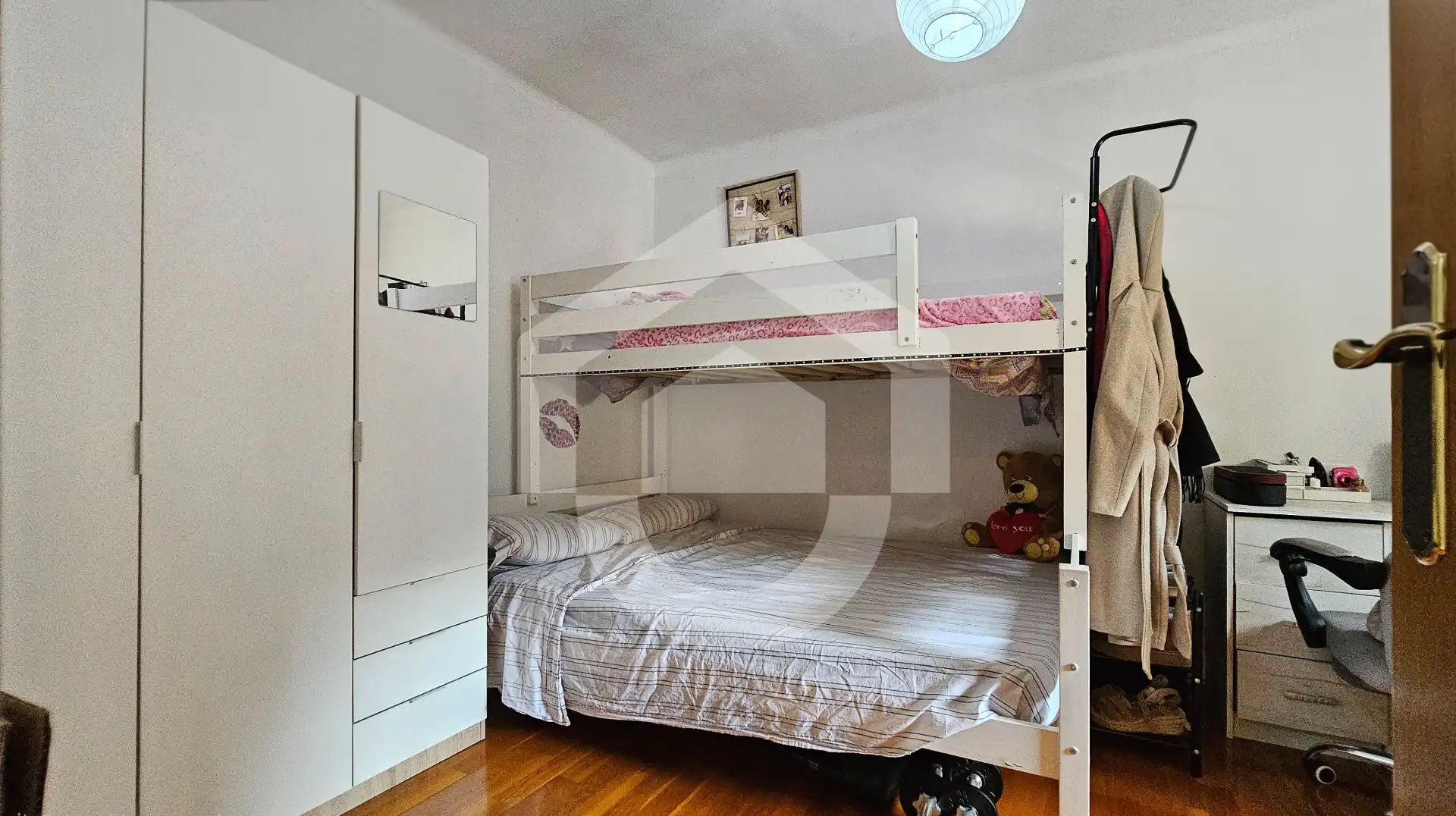 Schlafzimmer von Wohnung zum Verkauf in Barcelona mit Klimaanlage, Heizung und Parkett