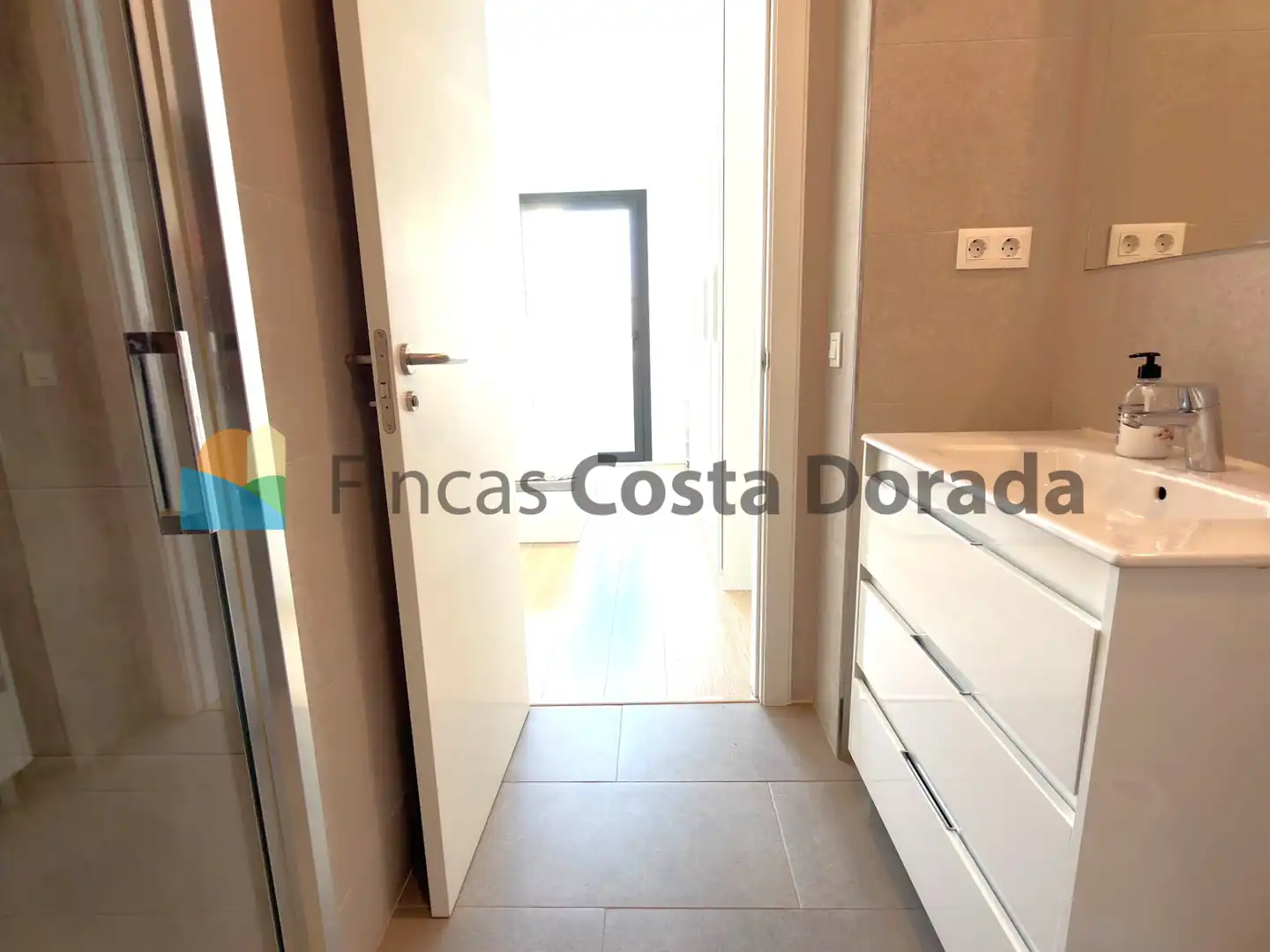 Piso en venta en Vilanova i la Geltrú con Aire acondicionado, Calefacción y Parquet