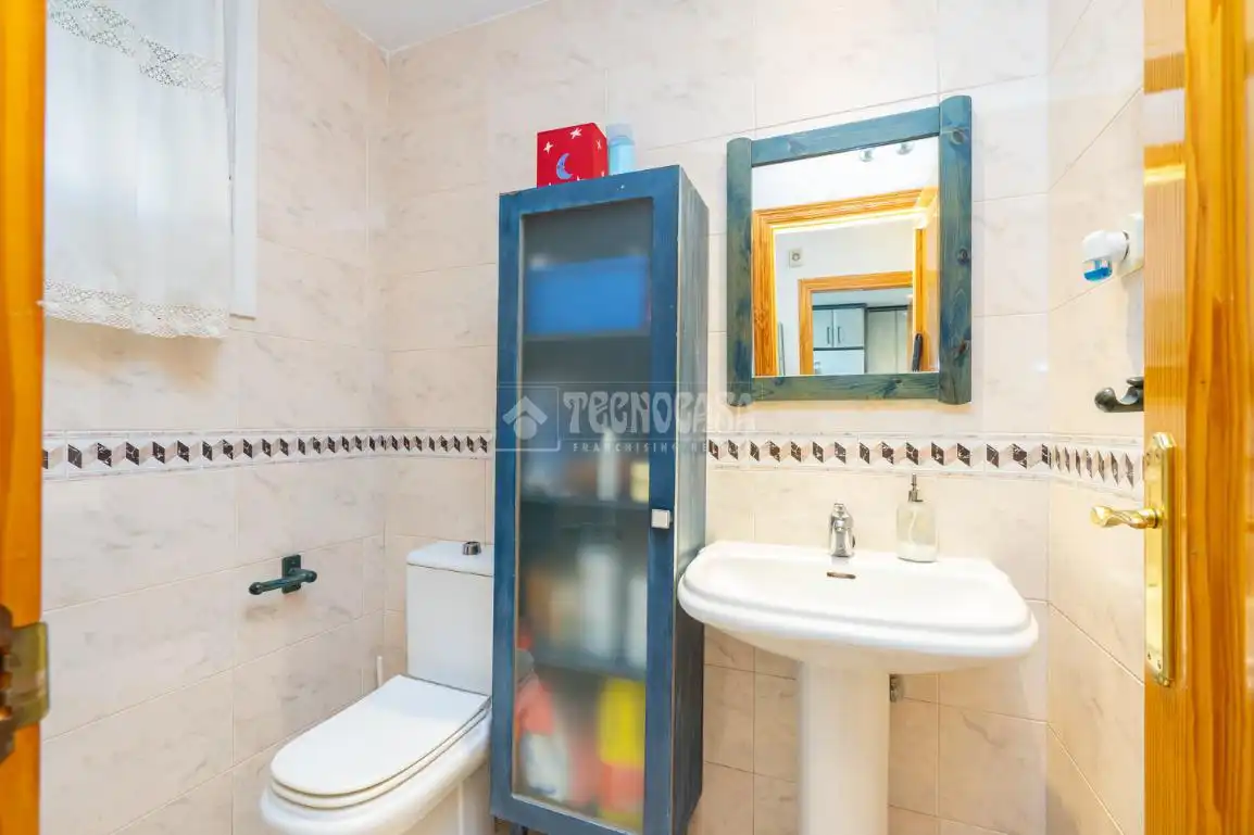 Baño de Casa adosada en venta en Colmenar Viejo con Aire acondicionado, Jardín privado y Terraza