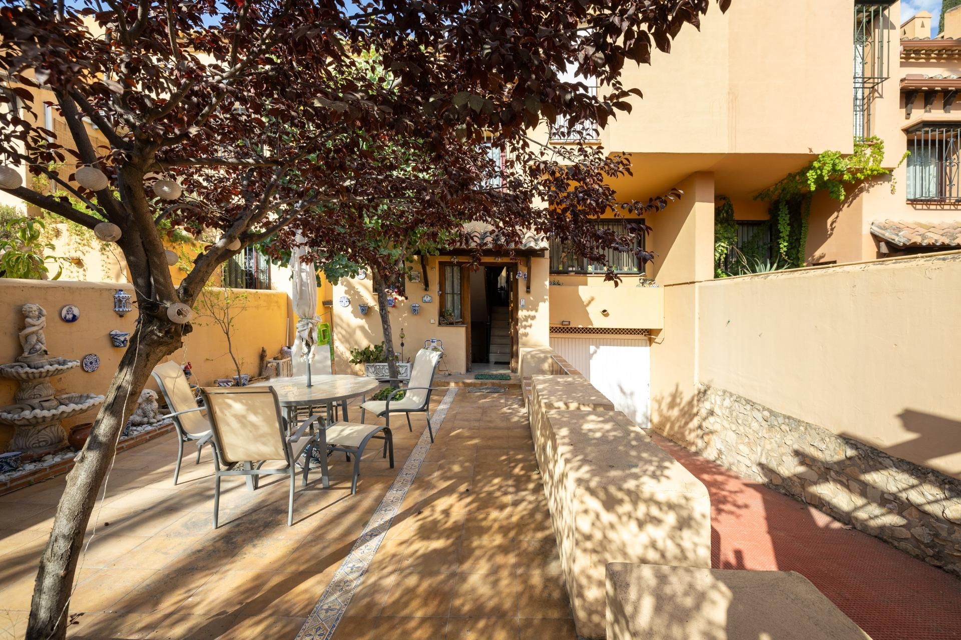 Terrassa de Casa adosada en venda en  Granada Capital amb Aire condicionat, Calefacció i Jardí privat