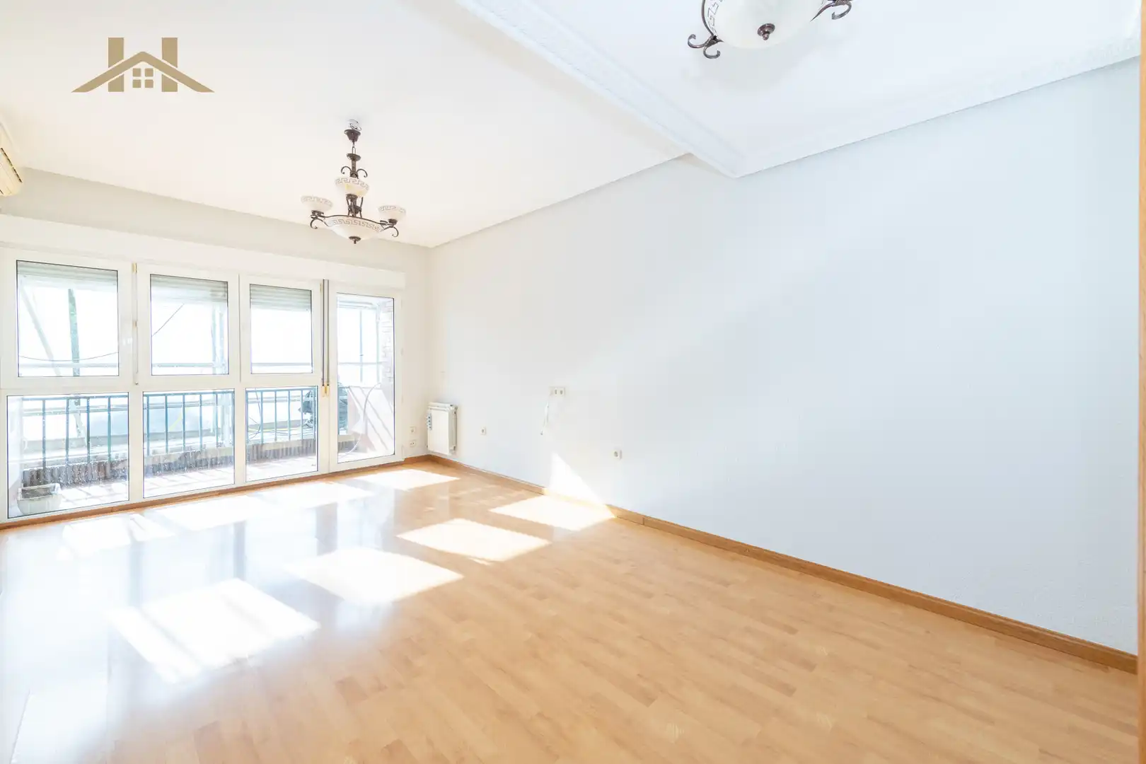 Sala d'estar de Pis en venda en Colmenar Viejo amb Terrassa i Balcó