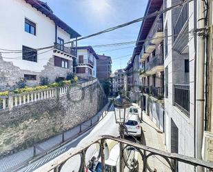 Vista exterior de Pis en venda en Azkoitia amb Traster i Balcó