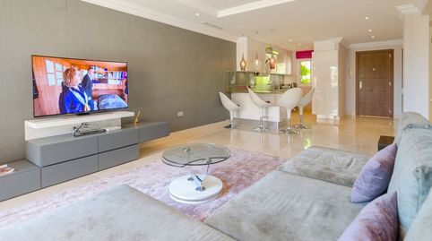 Foto 3 de Apartament en venda a N/a, -1, Los Naranjos, Marbella
