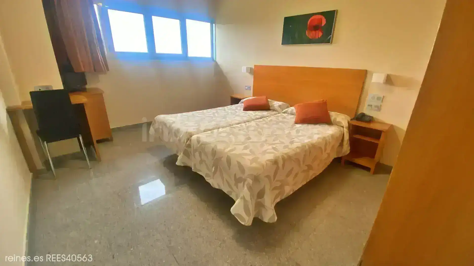 Schlafzimmer von Gebäude zur Miete in Oviedo 