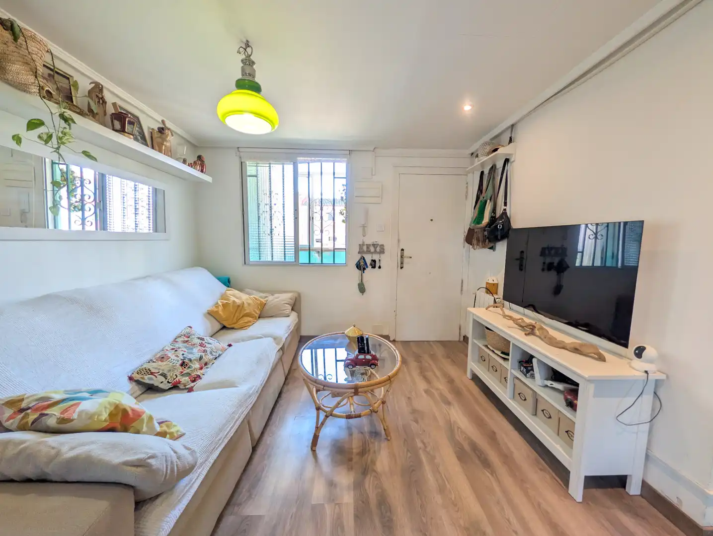 Sala de estar de Piso en venta en Zaragoza con Aire acondicionado, Calefacción y Amueblado