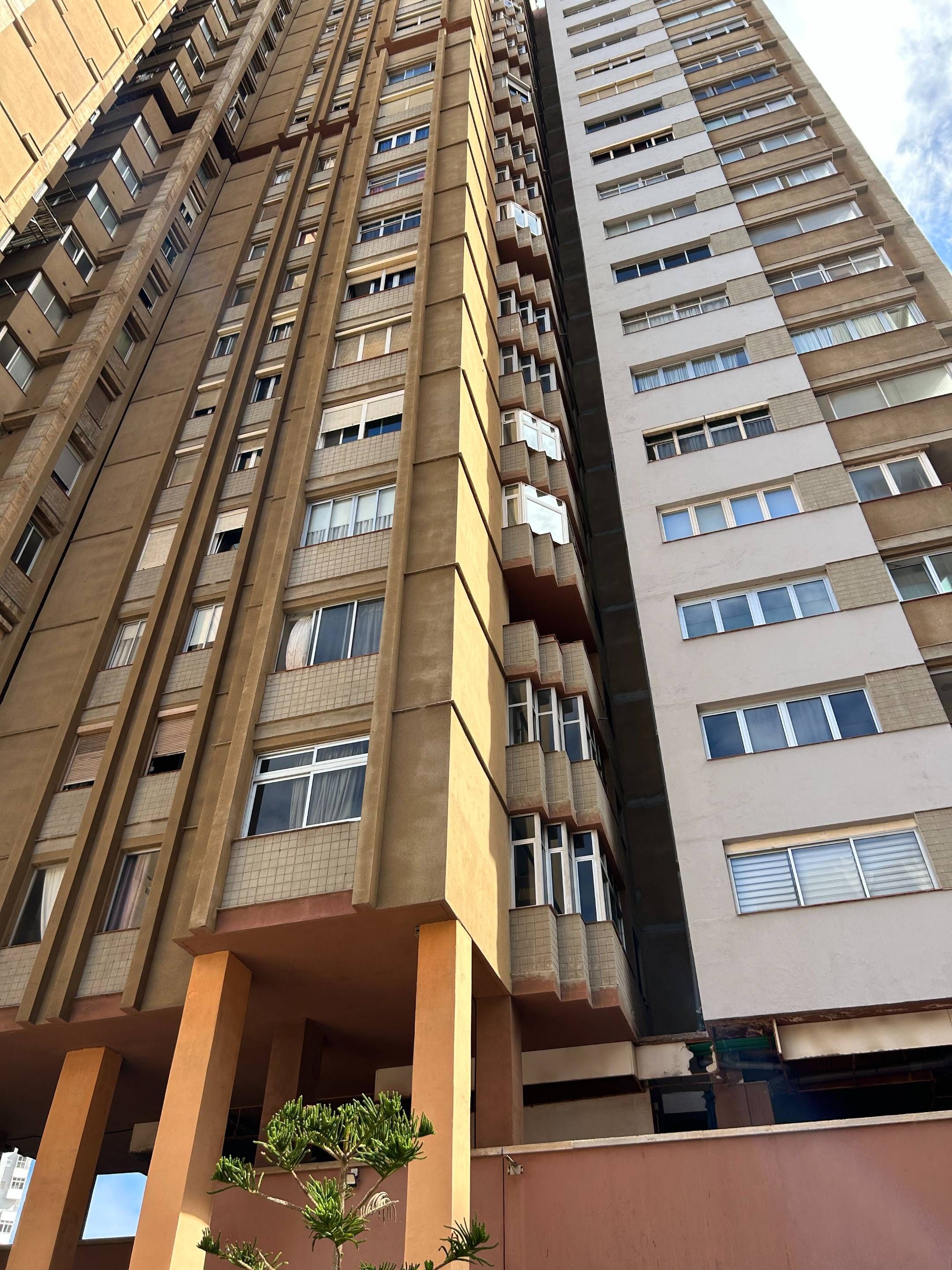 Vista exterior de Apartamento en venta en Las Palmas de Gran Canaria con Balcón