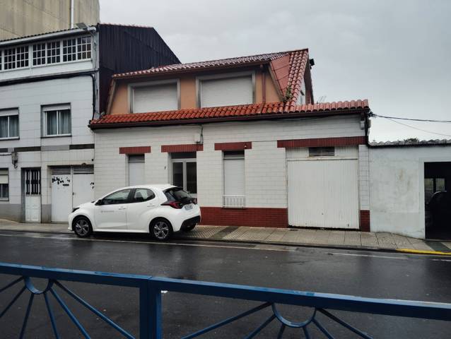 Casa-chalet en Venta en Escarabote Costadal, 68 en Boiro