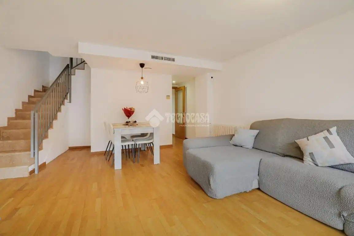 Wohnzimmer von Wohnung zum Verkauf in Sant Boi de Llobregat mit Klimaanlage, Heizung und Terrasse