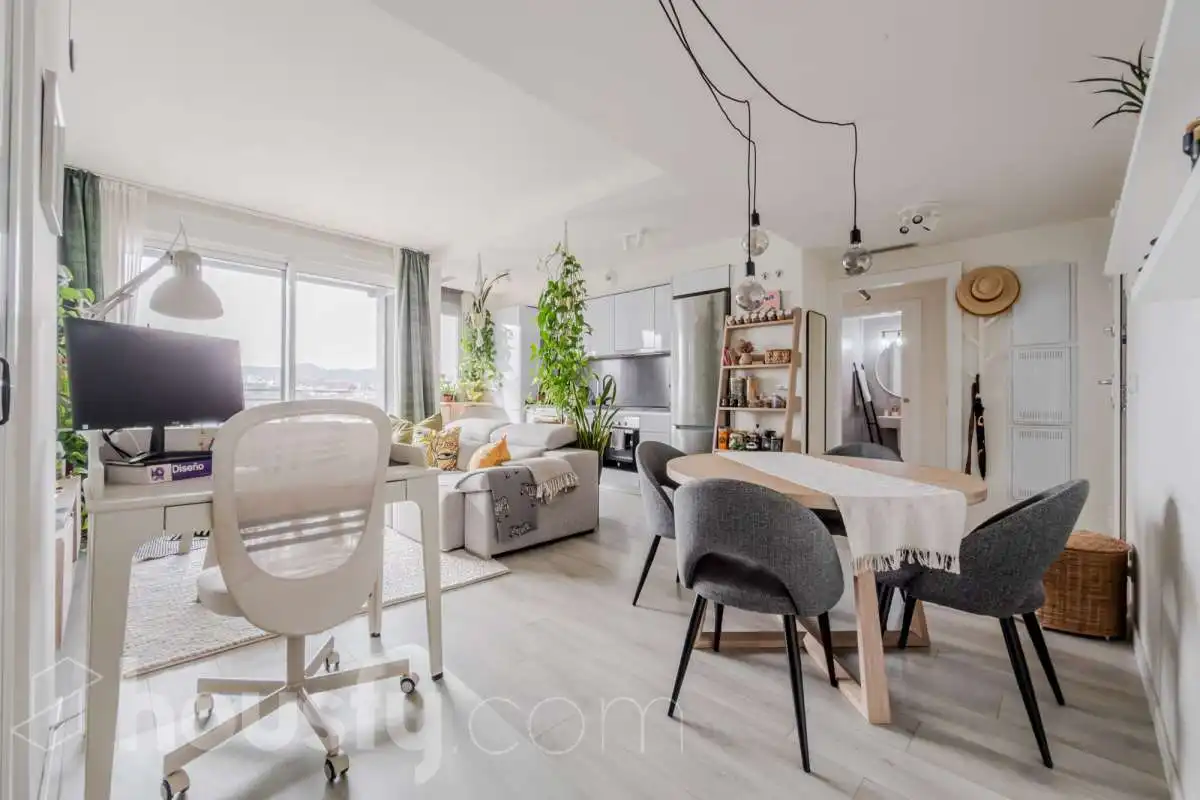 Sala d'estar de Àtic en venda en Badalona amb Aire condicionat, Calefacció i Parquet