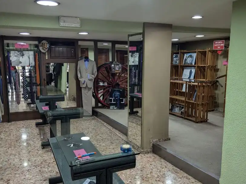 Local comercial en venda a Julio Cervera 11, imagen 5