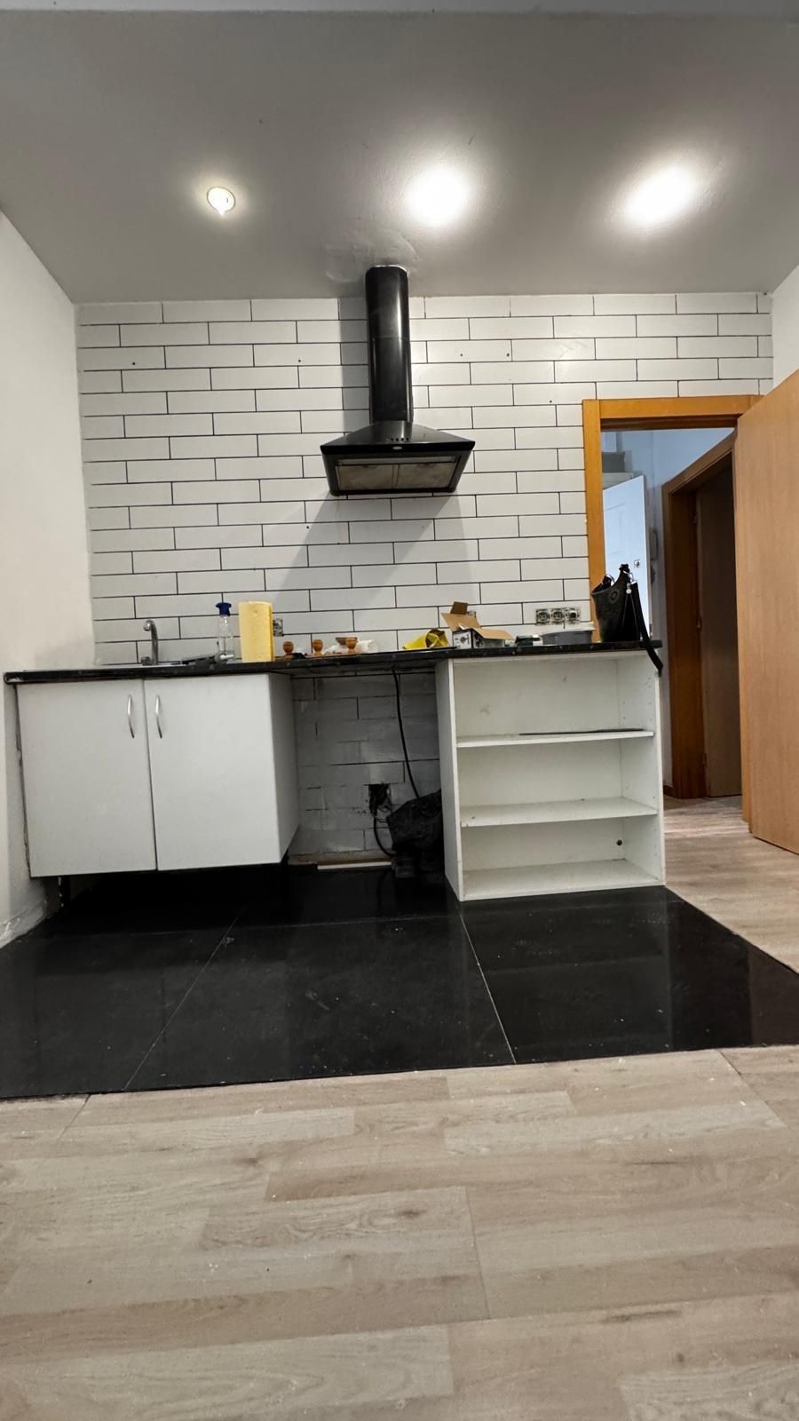 Kitchen of Planta baja for sale in L'Hospitalet de Llobregat