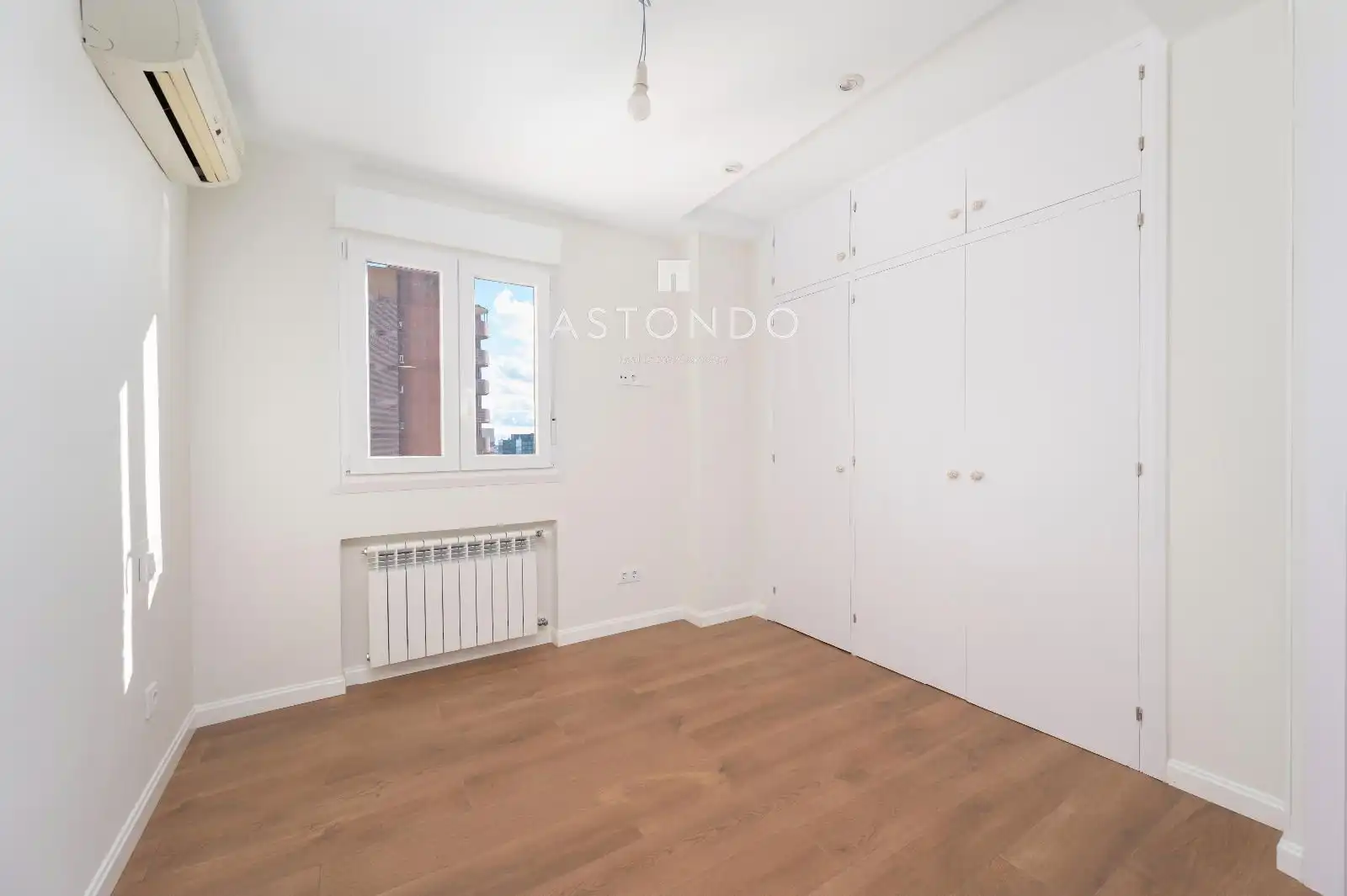 Habitación de Piso de alquiler en Madrid con Aire acondicionado, Calefacción y Piscina