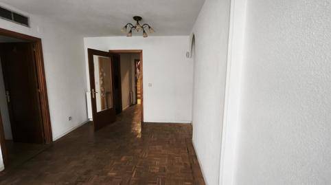 Foto 2 de Piso en venta en C/ Emigrantes, Canillas,  Madrid Capital