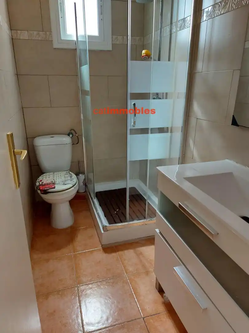 Bany de Edifici en venda en L'Hospitalet de Llobregat