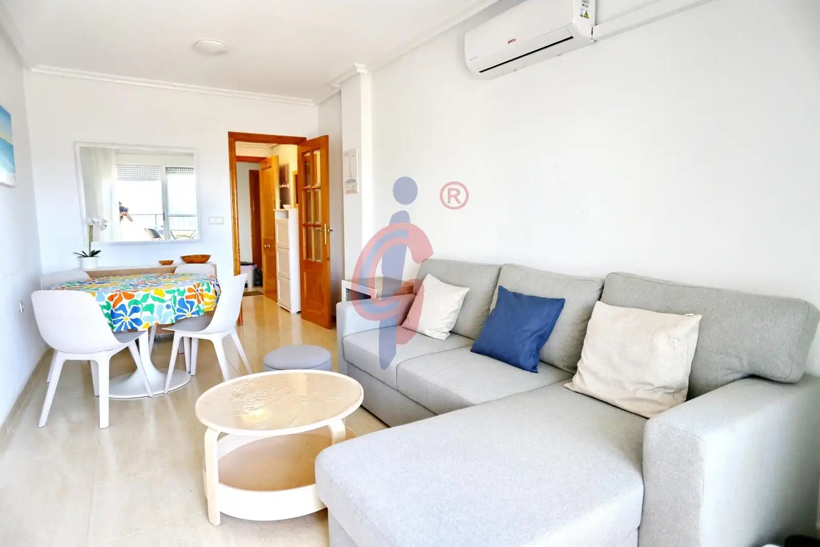 Living room of Flat for sale in Guardamar del Segura  with Air Conditioner, Heating and Terrace